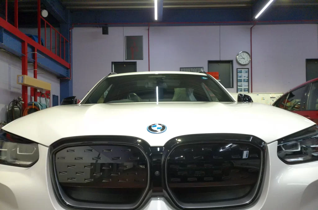 BMW320ツーリング　G‘ZOXコーティング施工