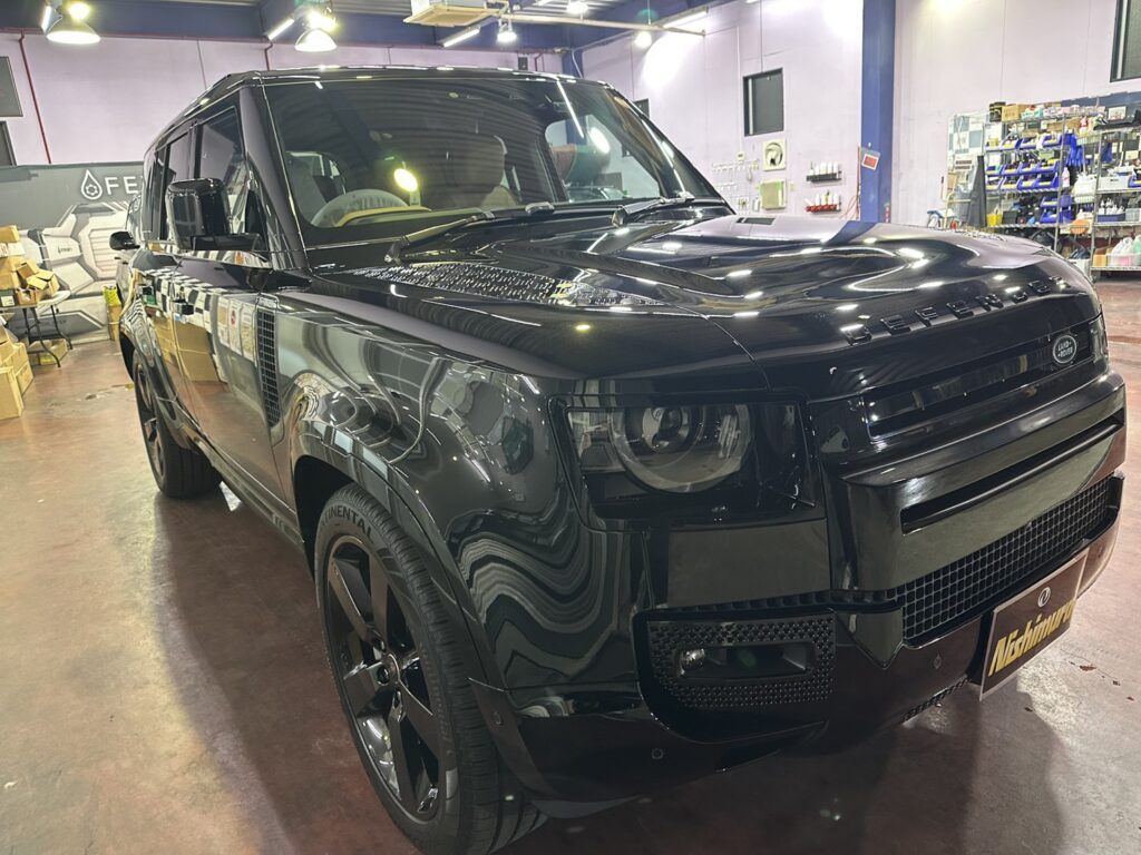 ランドローバー「ディフェンダー」 Gガードグレイズ コーティング施工事例