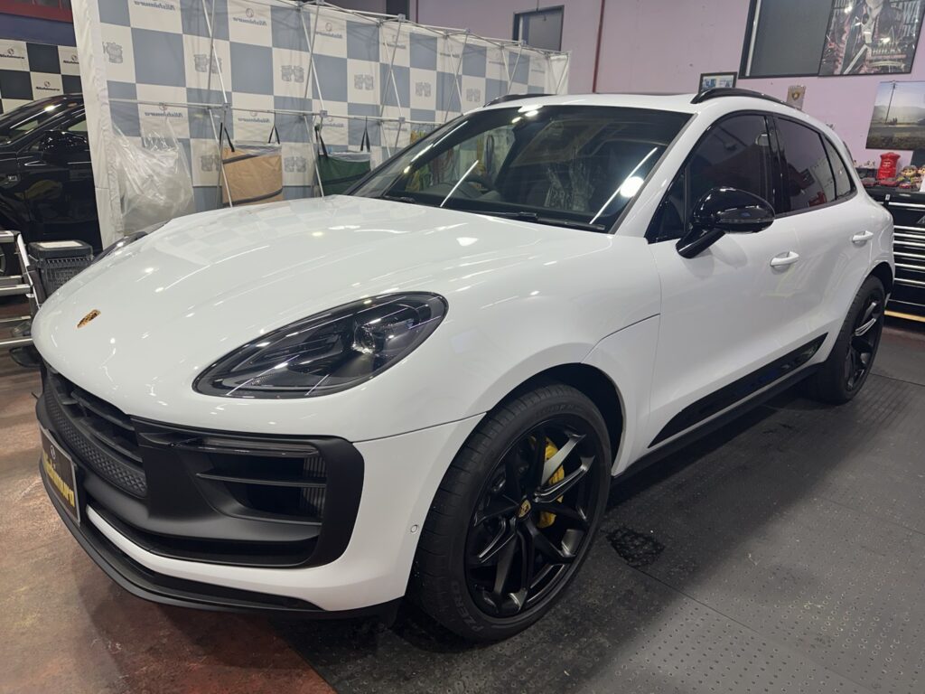 ポルシェ「マカン」ファインラボ セラミックウルトラ コーティング施工事例