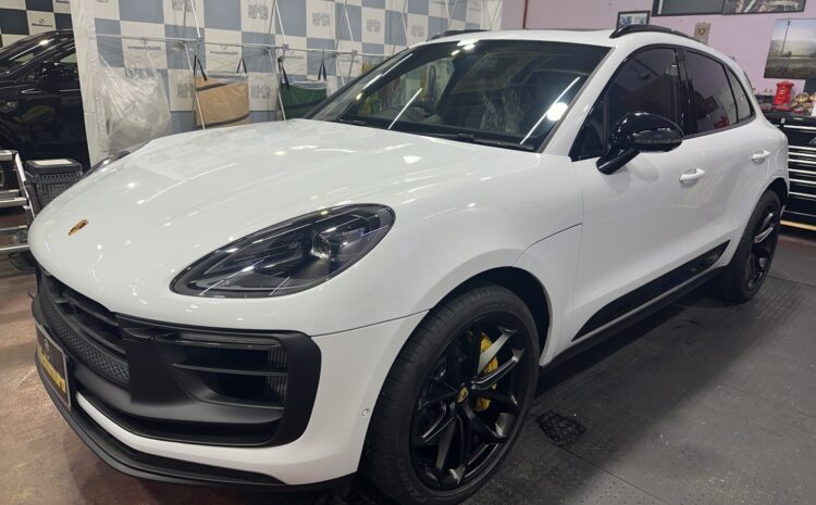 ポルシェ「マカン」ファインラボ セラミックウルトラ コーティング施工事例