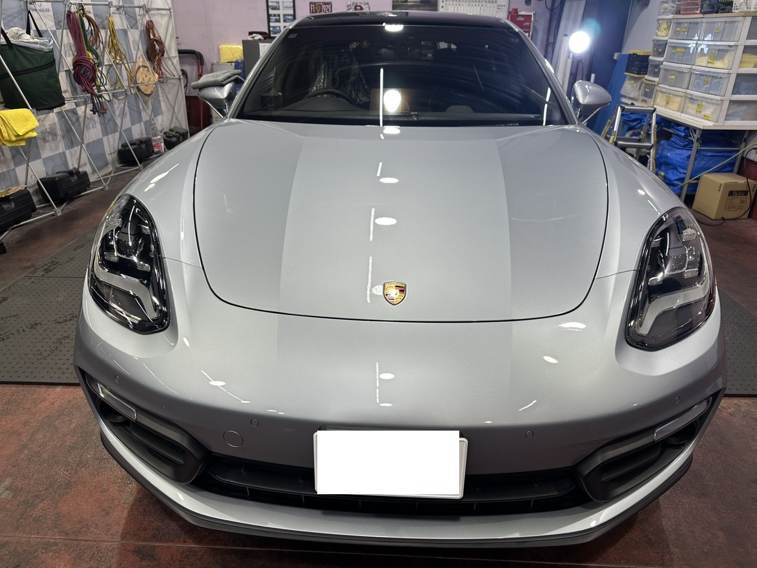 ポルシェ「 パナメーラ」ファインラボ ヒールライト コーティング施工事例